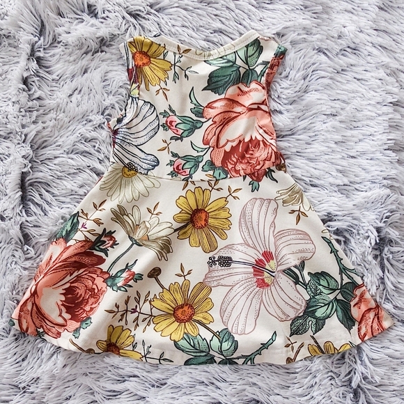 Floral Sleeveless Dress - Picture 2 of 2